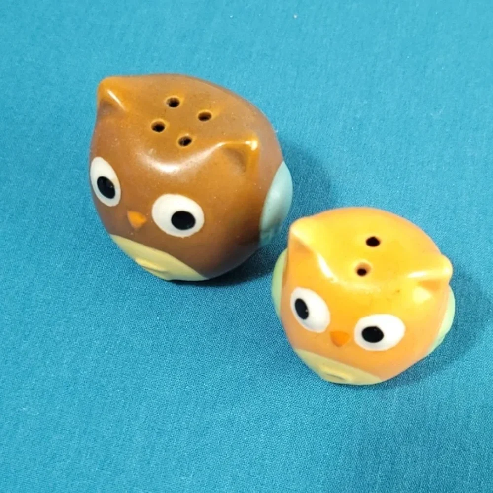 Vintage Mini Owl Salt and Pepper Shakers